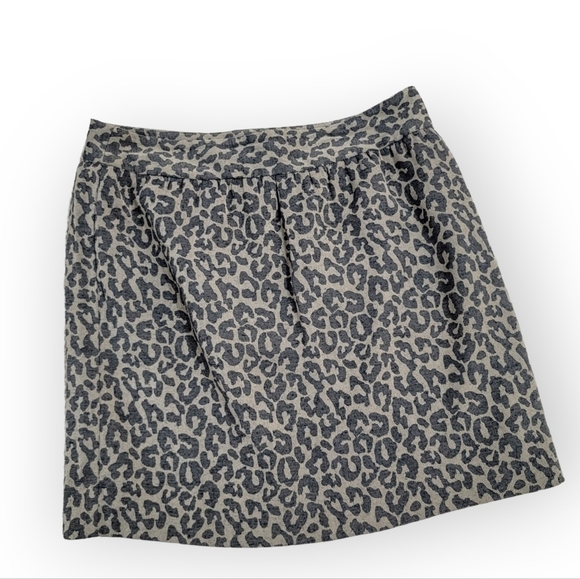 Banana Republic Cheetah Print Textured Skirt Size 4P - Picture 15 of 15